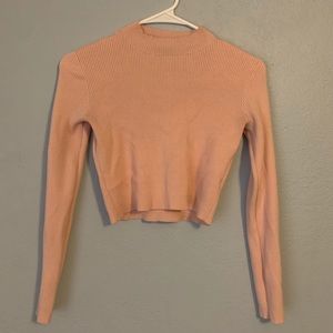 Brandy Melville pink cropped sweater!